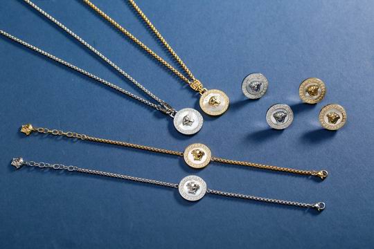 Versace suits 11lyh12